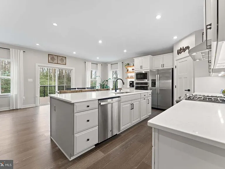 8600 Rawlings Ct — Photo 7