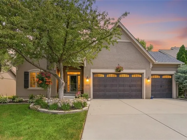 16025 Eby St, Overland Park, KS 66085