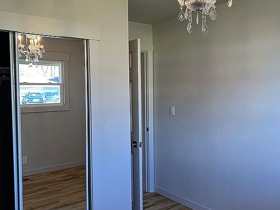 4th image of 4189 SW Perkins Ave