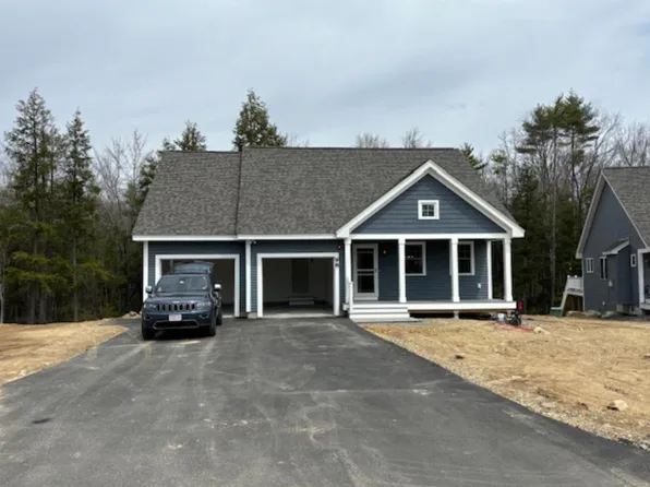98 Three Ponds Drive #98, Brentwood, NH 03833