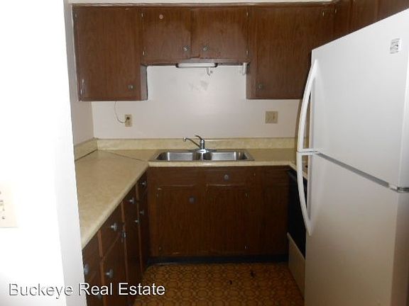 5th image of 130 W Maynard Ave APT 3A