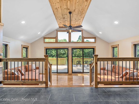 5th image of 106 Earles Lane