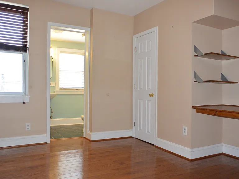 1430 Haubert St — Photo 17