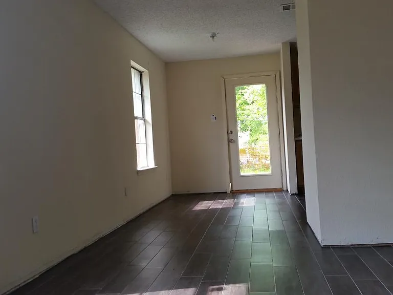 4451 Posada Dr — Photo 3