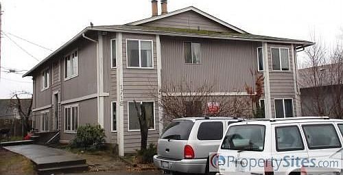 1st image of 1718 E 56th St