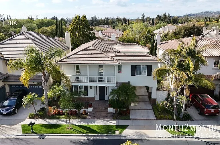 5 La Canada — Photo 1