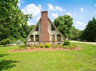 1077 Hilldale Dr, Lancaster, SC 29720