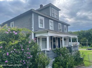 126 1/2 Oak St, Sugar Notch, PA 18706