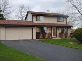 2920 Blue Jay Ct, Racine, WI 53402