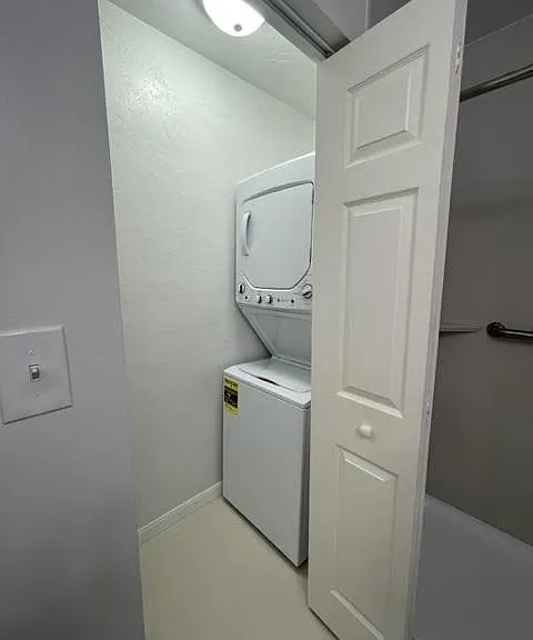 4135 NW 46th Dr #4135 — Photo 15