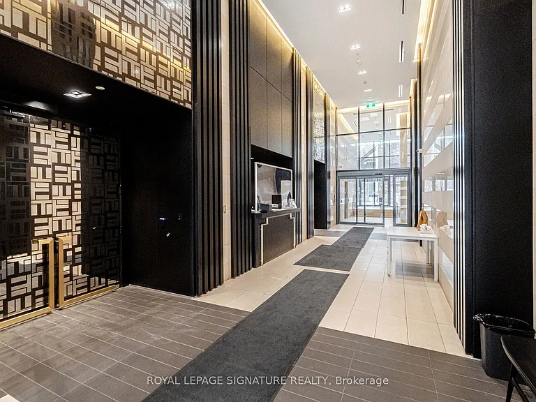 501 Yonge St #5204 — Photo 4