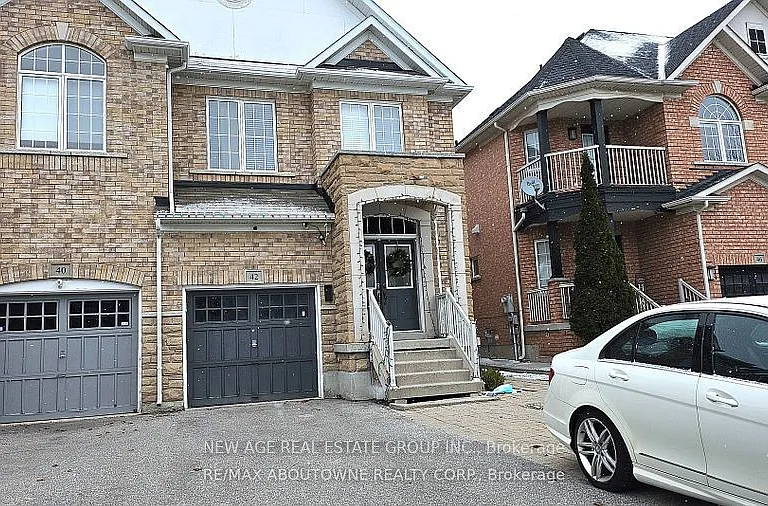 42 Ozner Cres — Photo 2