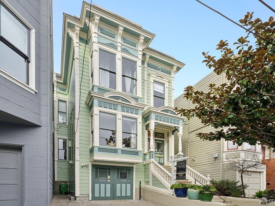 1st image of 216 Dorland St #1/2