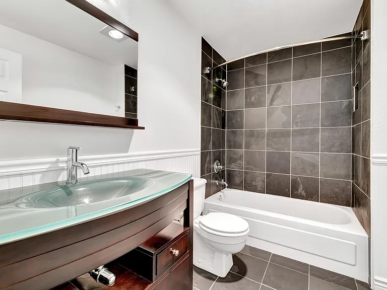 424 102nd Ave SE #107 — Photo 10