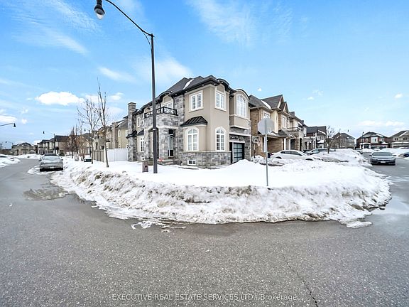 2nd image of 13 Masken Cir