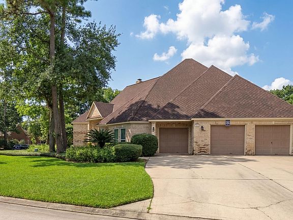 3rd image of 237 S Berryline Cir