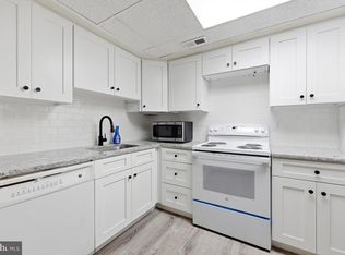906 Timber Creek Rd, Clementon, NJ 08021