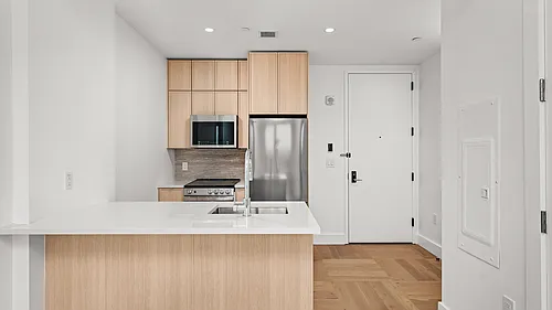 526 Baltic St Photo 1