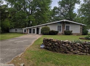 906 W College St, Beebe, AR 72012