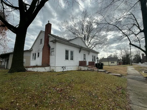 204 S Lincoln Avenue, Aurora, MO 65605