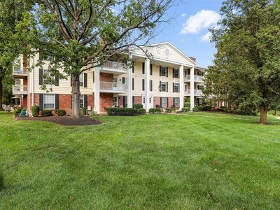 1525 Hampton Hall Dr APT 10, Chesterfield, MO, 63017