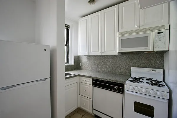 Rented by JM Preston Properties LLC | media 24