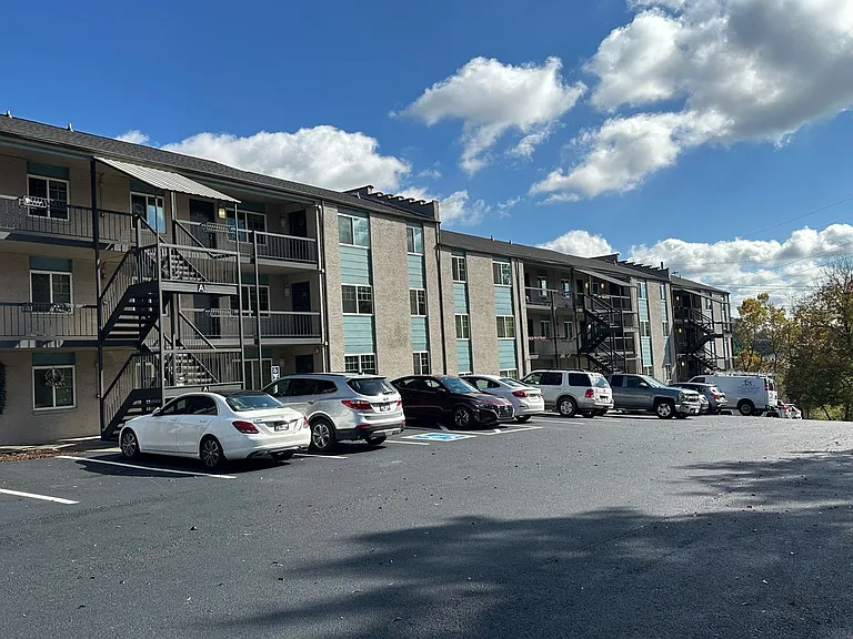 Reserve at Third Creek — Photo 12