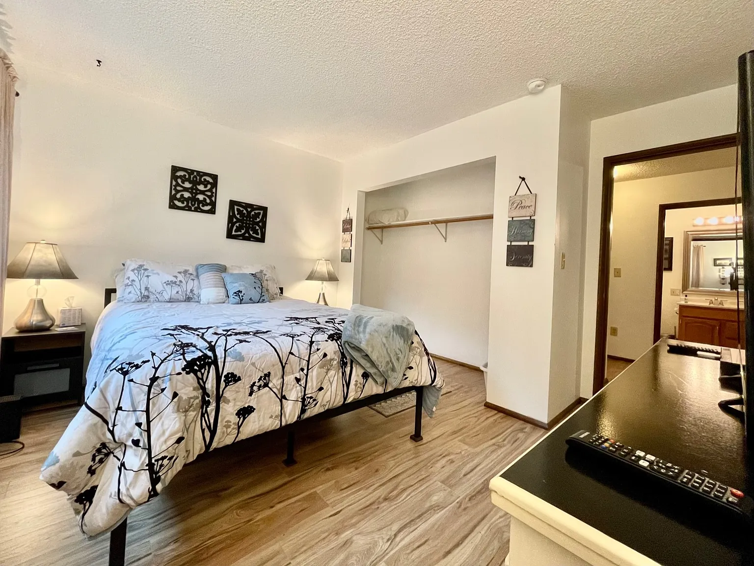 1220 Glacier Ave — Photo 4