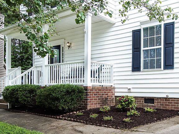 Perfect little flower garden