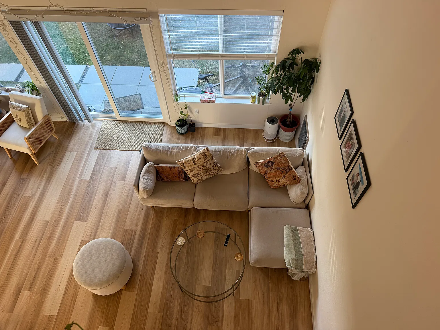 2 bed, 1.5 bath, 1300 sqft, $3,995 — Photo 4