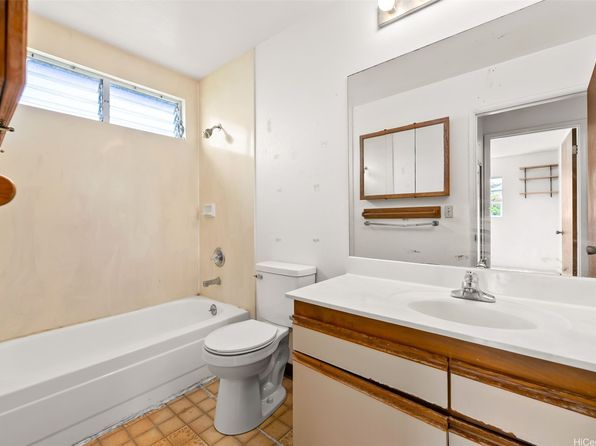 1910 Dole St, Honolulu, HI 96822