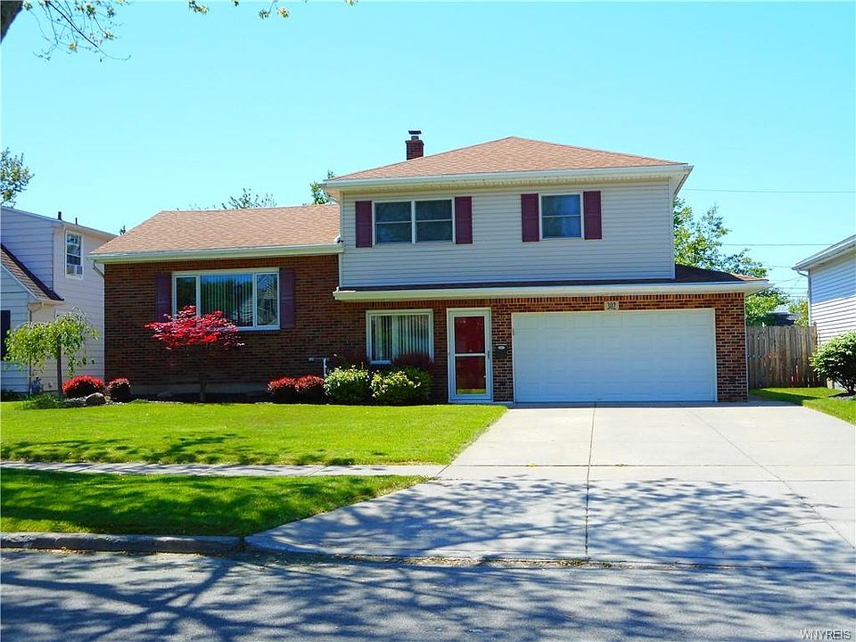 1st image of 302 Wellington Ave