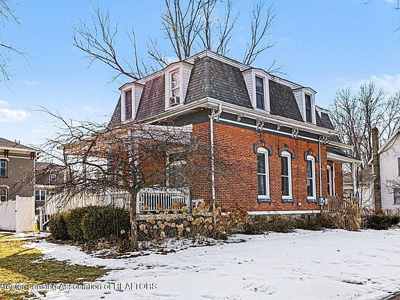 4th image of 909 N Clinton Ave