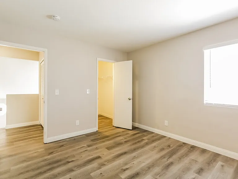 1433 Bellglen Dr — Photo 12