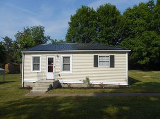 177 Hamilton St, Strawberry Plains, TN 37871