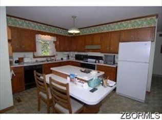 3840 Valley View Rd, Zanesville, OH 43701