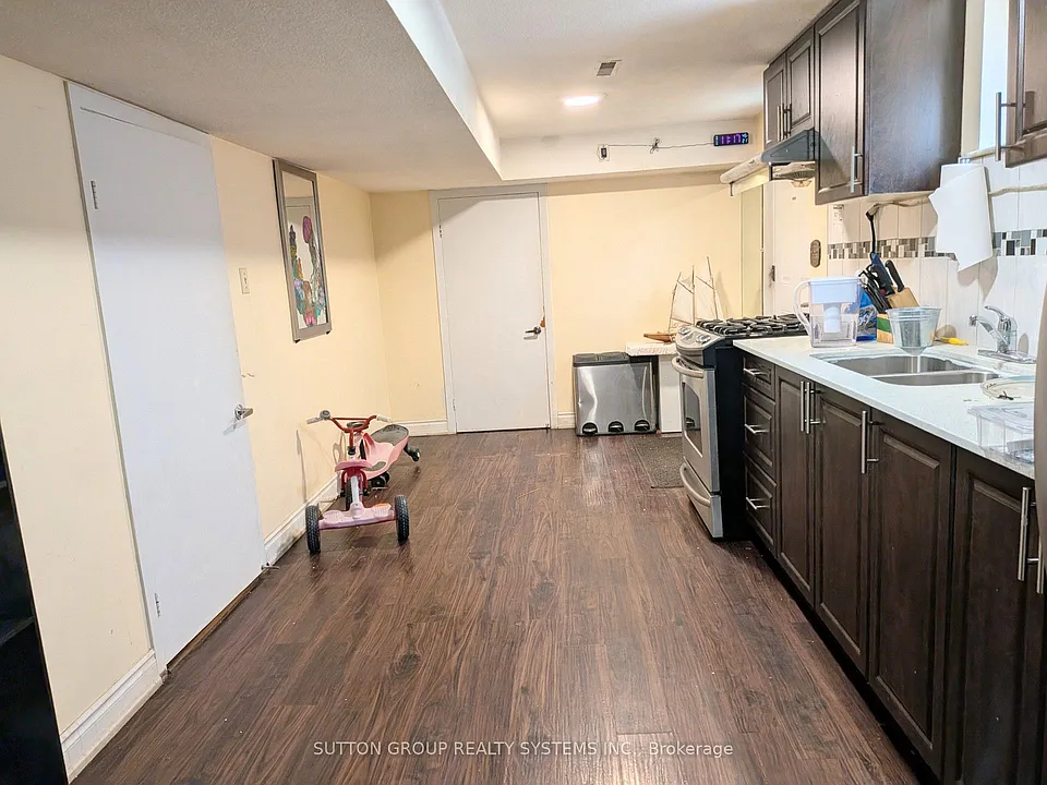 41 Annabelle Dr #BASEMENT