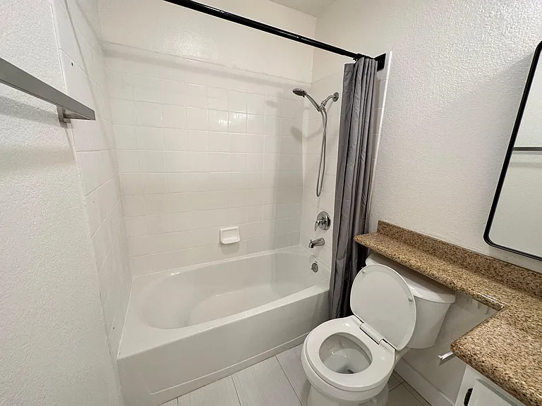 39206 Guardino Dr #112 — Photo 41