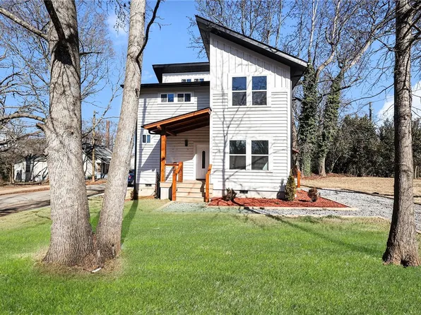 5 McGee St, Belton, SC 29627