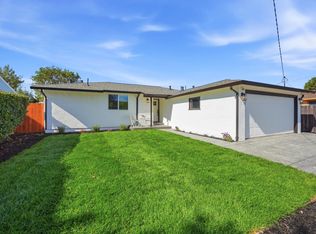 49 Hermitage Ln, Hayward, CA