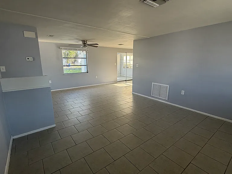3524 Brompton Dr — Photo 10