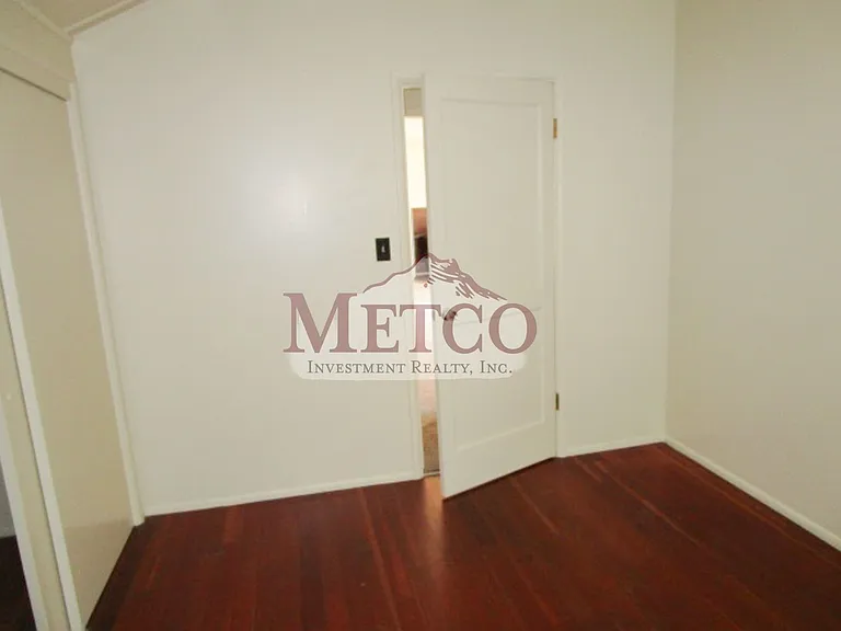 2150 Van Buren St — Photo 12
