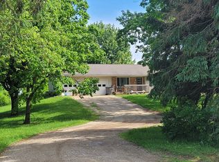 2015 Olive Branch Rd, Galien, MI 49113