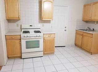 160 Prince St UNIT 1F, Boston, MA 02113