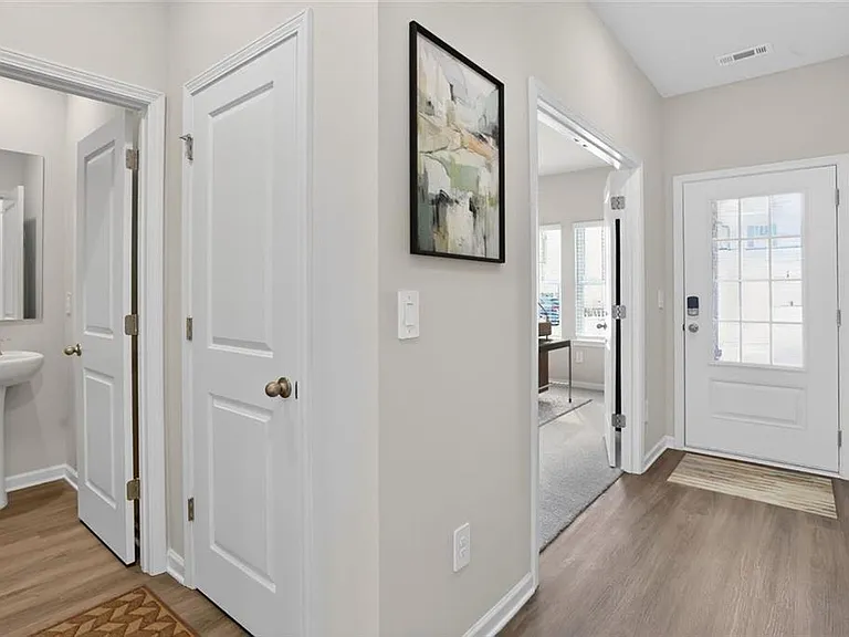 6929 Winchester Pl — Photo 2