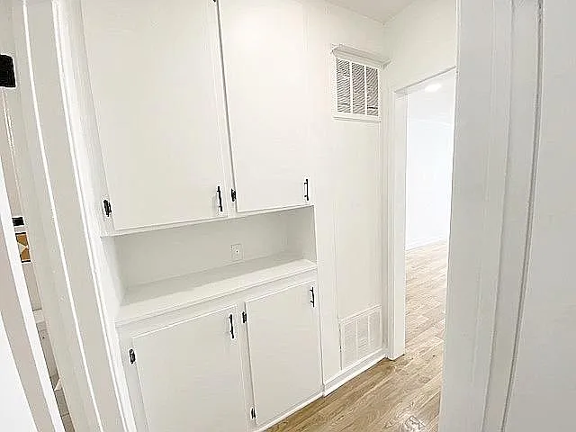 1026 N Genesee Ave #2 — Photo 6