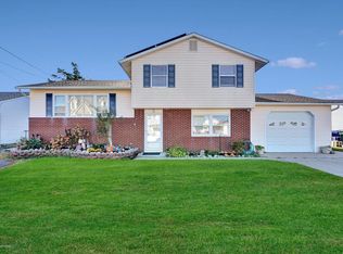 12 S Boston Dr, Little Egg Harbor, NJ 08087