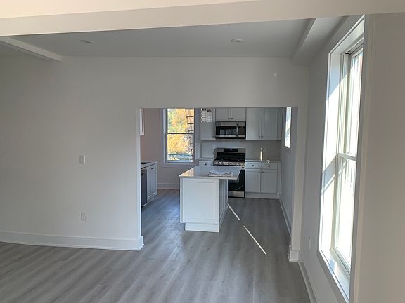 2nd image of 37 E Palisades Ave