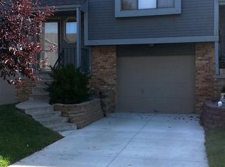 3423 Comstock Ave, Bellevue, NE 68123