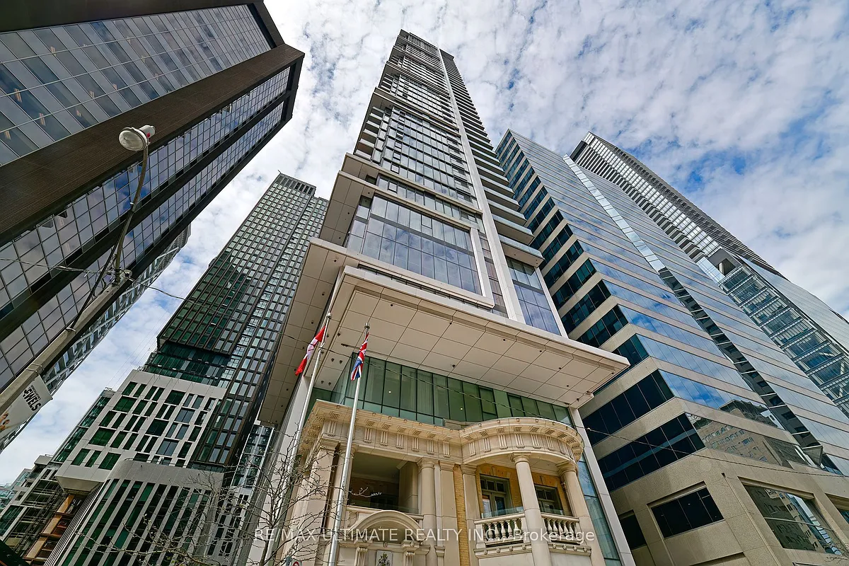 Building Photo - 426 University Ave #1106